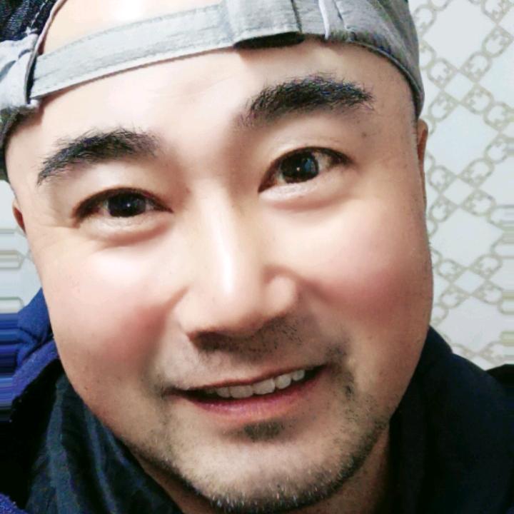 淡然、丛生