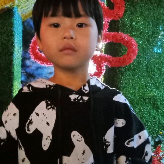 小王木业，常年收购新疆杨，风干树下房料，