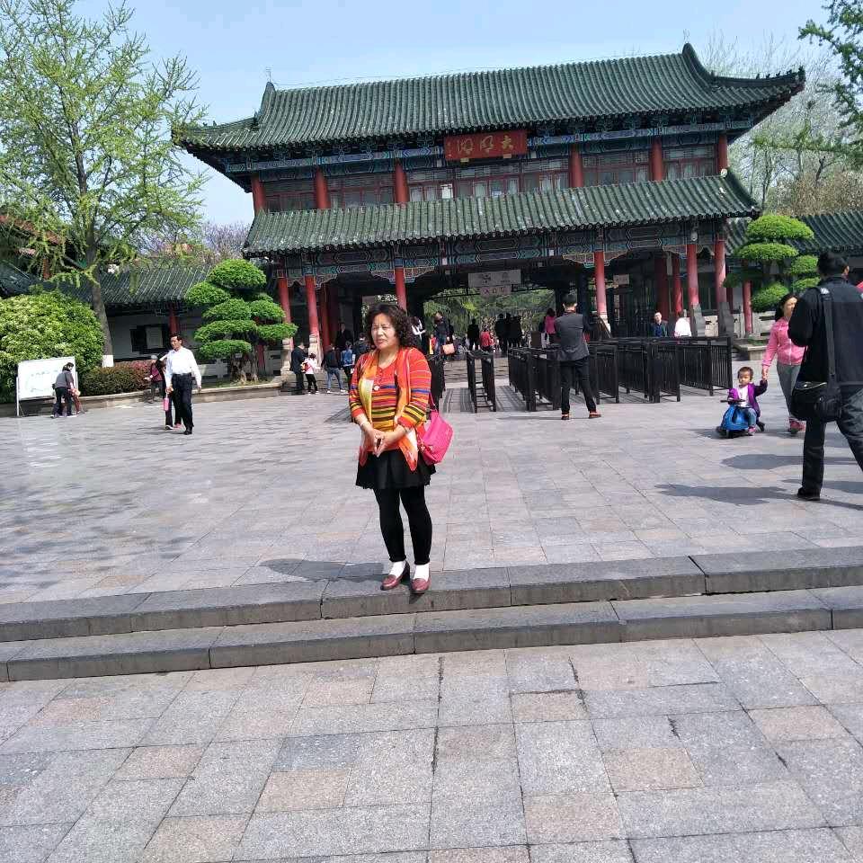 张爱英
