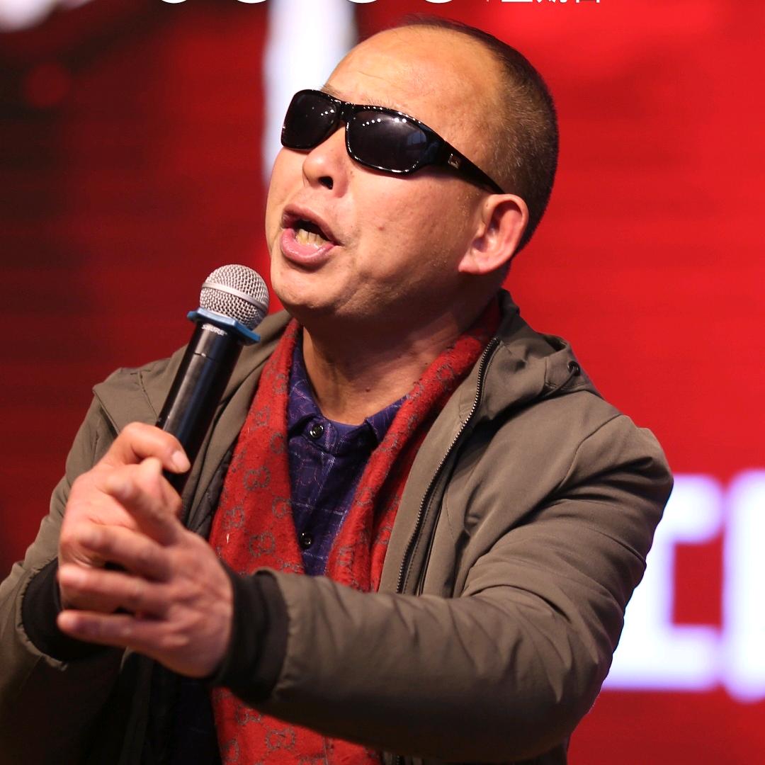 阿堂演艺想唱就唱