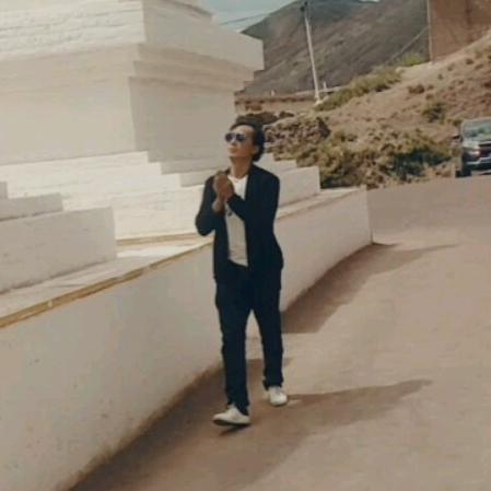泽登扎西