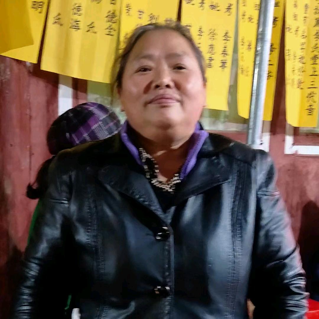周國英