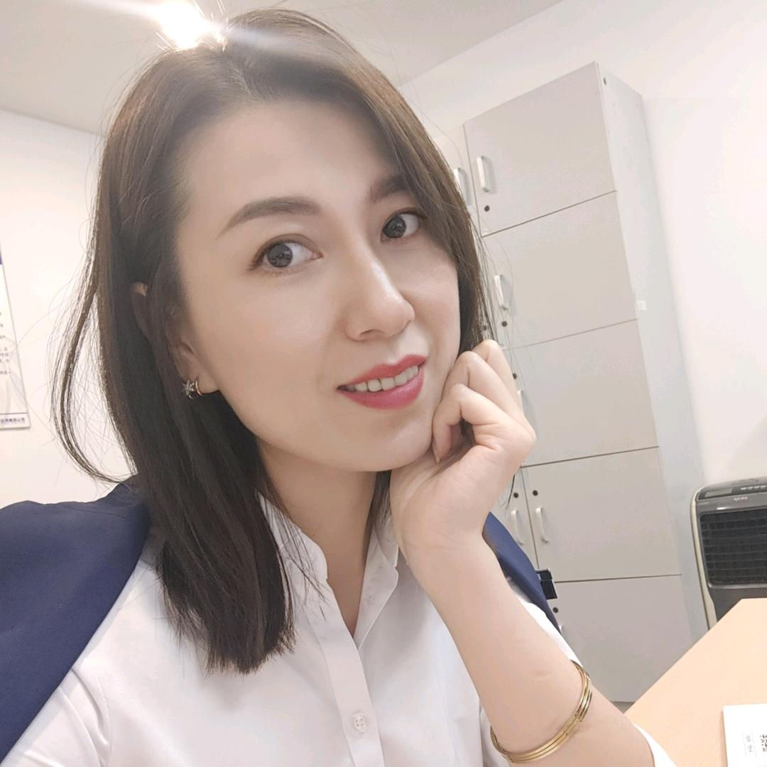 静静👑