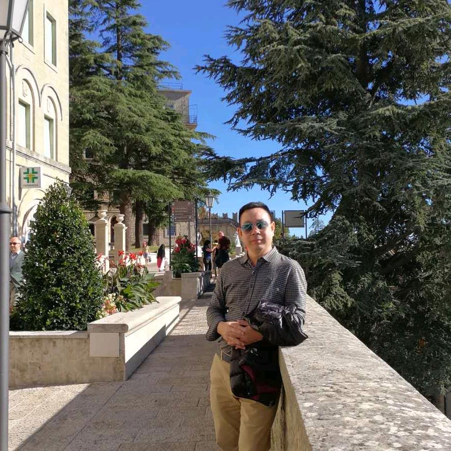 LPI.center拉普莱 夏利兵