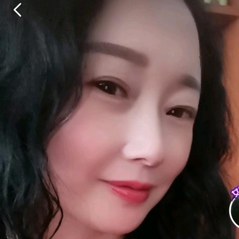 乃兰服式，去皱美业