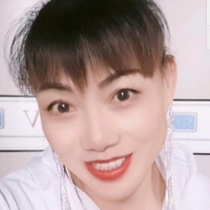 蓝蓝的天，