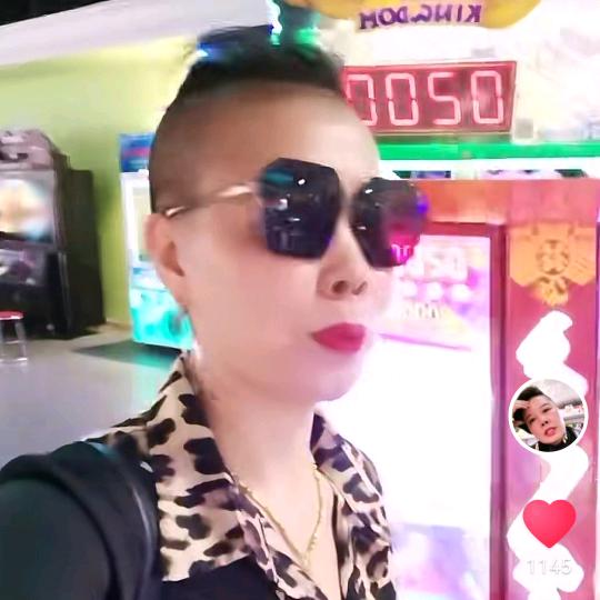 独立玫瑰爱唱歌🎤