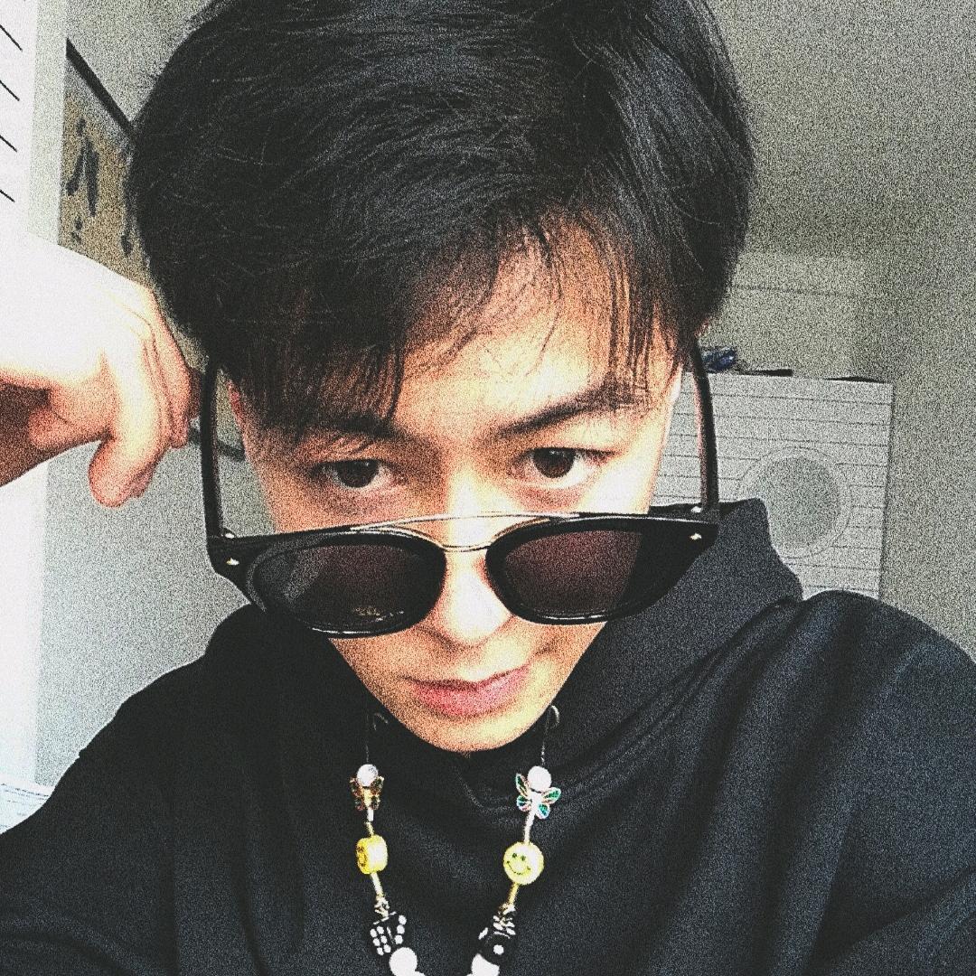 TT的辉