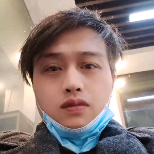 杰少✔(恋爱脑）
