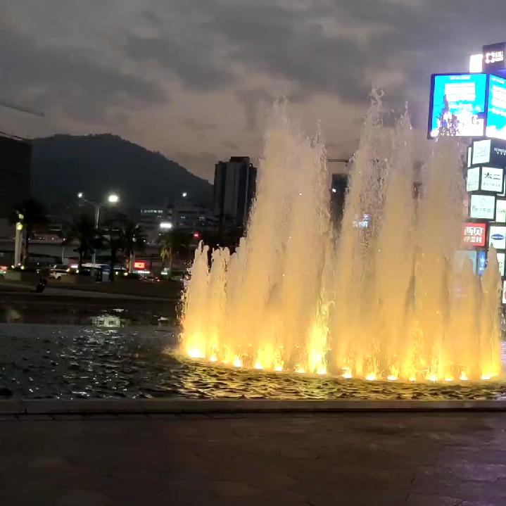 小曾爱唱歌@
