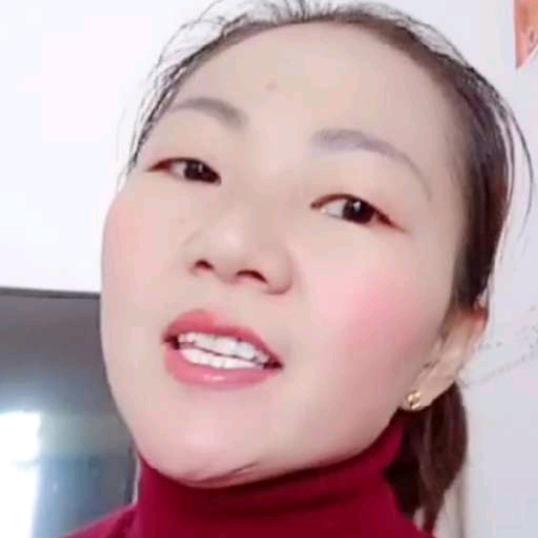 霞霞