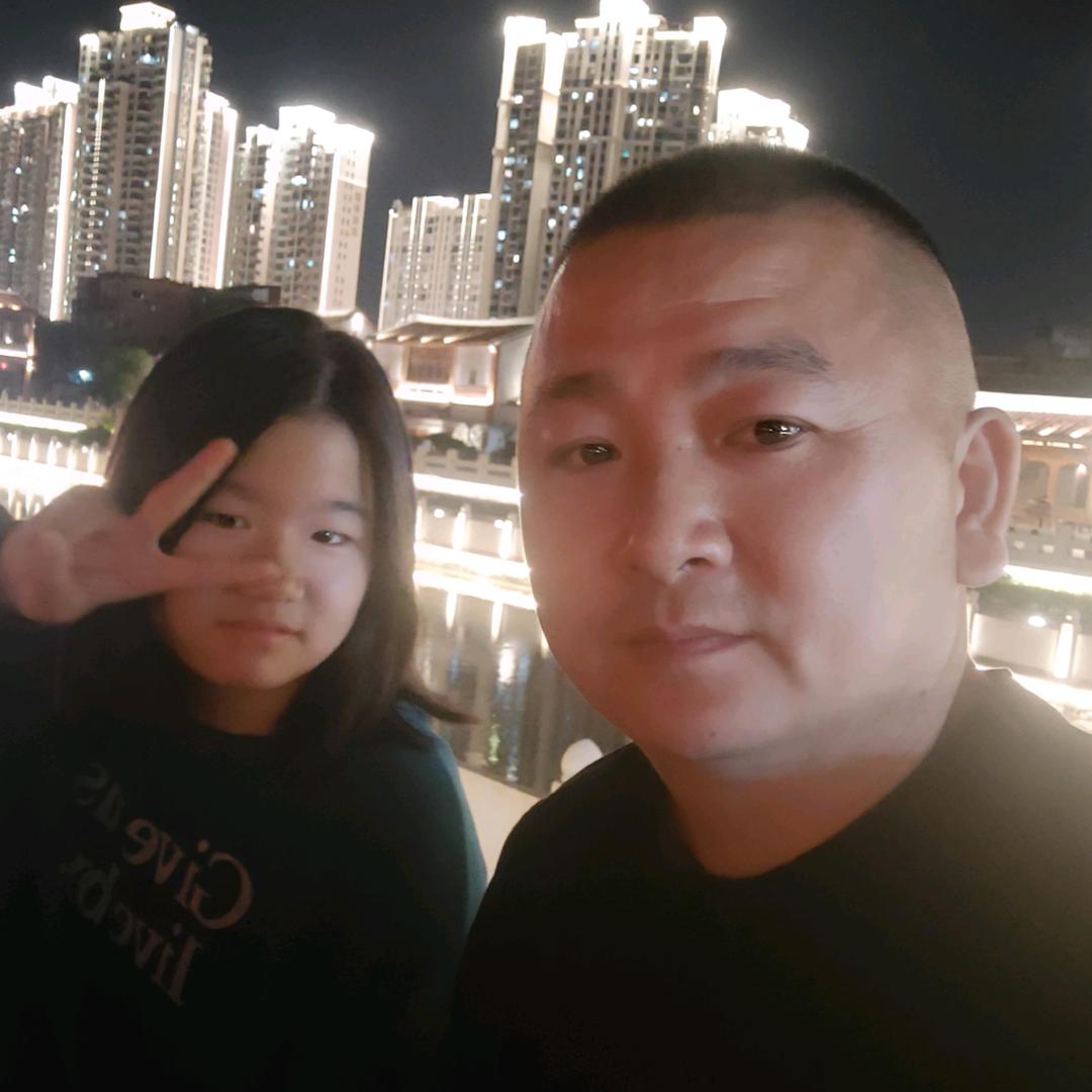 和尚 : 收购  大猪 中猪 小猪 淘汰