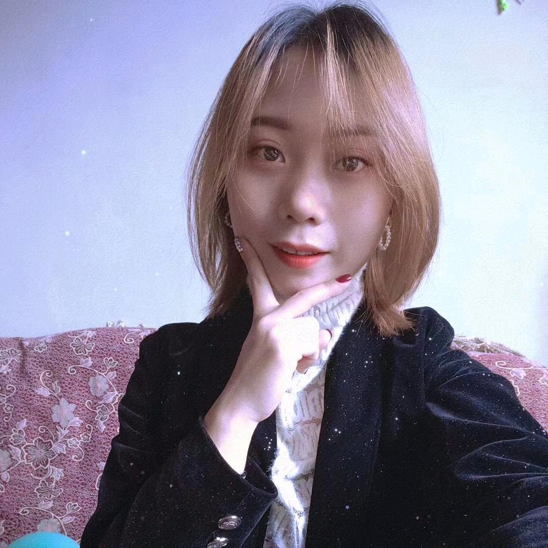 女主角洛表总店