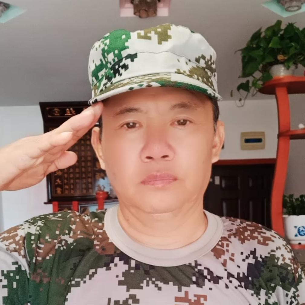 呆萌大叔，纯属娱乐（唱红歌）