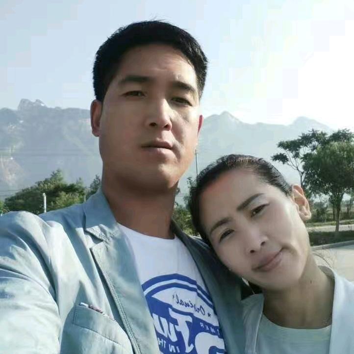 广州牛仔裤  服饰