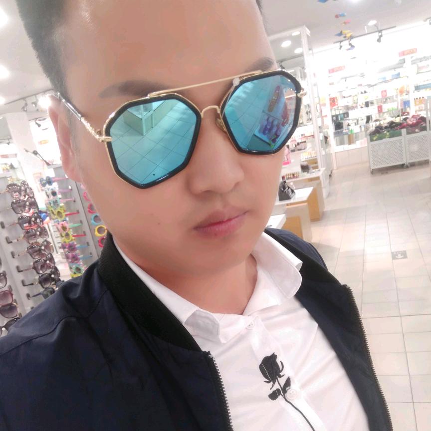 王梓骁