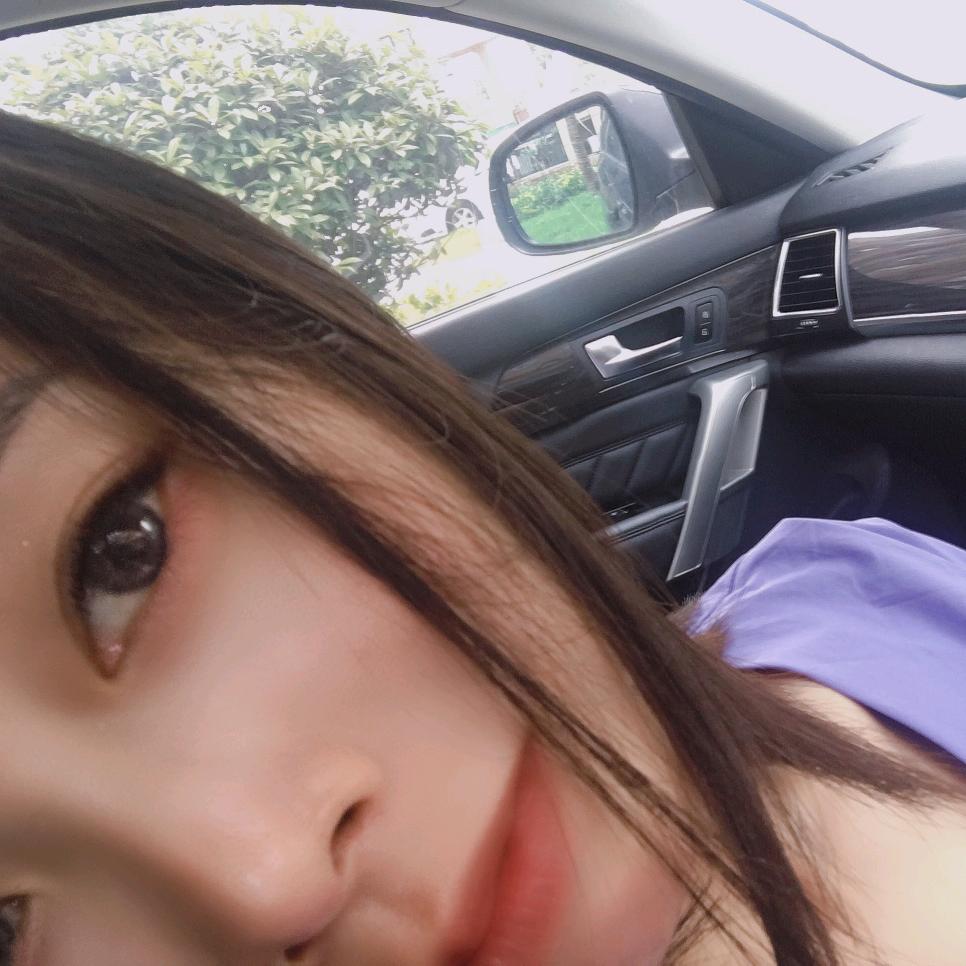 四月的风💕