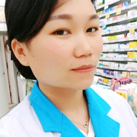 淡然一笑