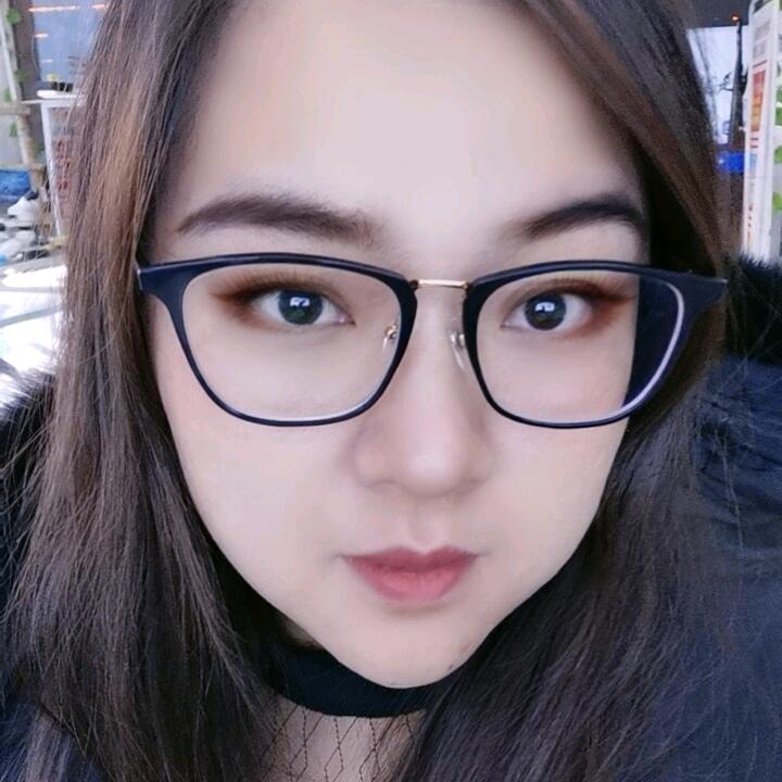 肉肉西施（散养溜达黑猪）