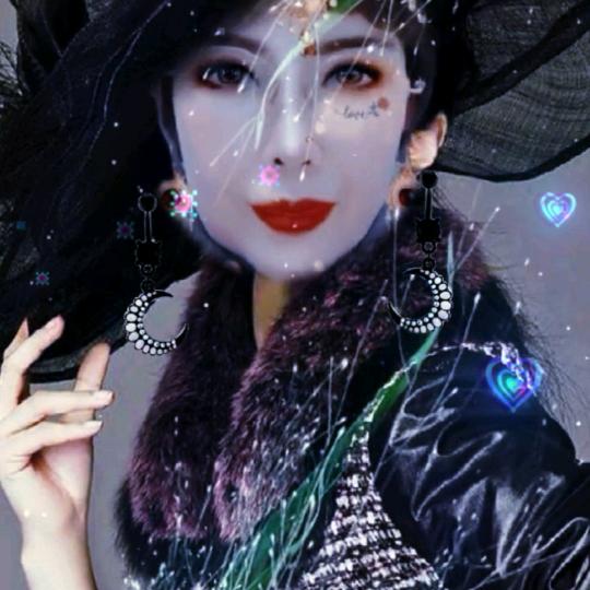 琼琼