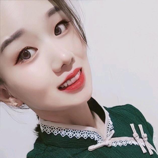 爱丽丝（穿搭）