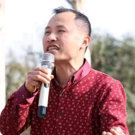 爱唱歌的人