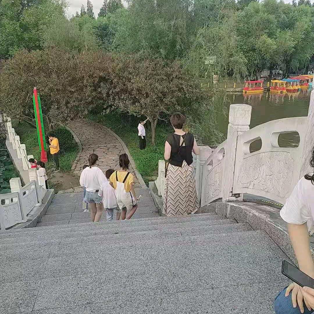 吴@