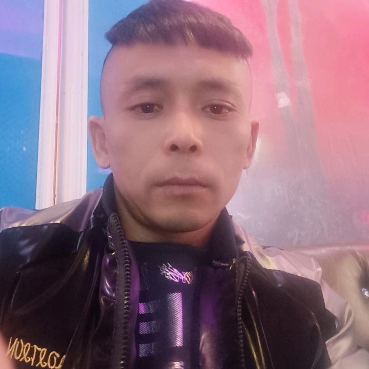 搬家拉货拆装空调，清理废旧木头钢琴搬运等