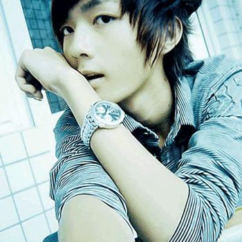 ᵎ(•̀㉨•́)و ̑̑ 华加油