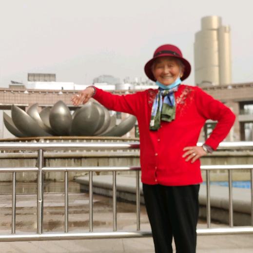 开心快乐。