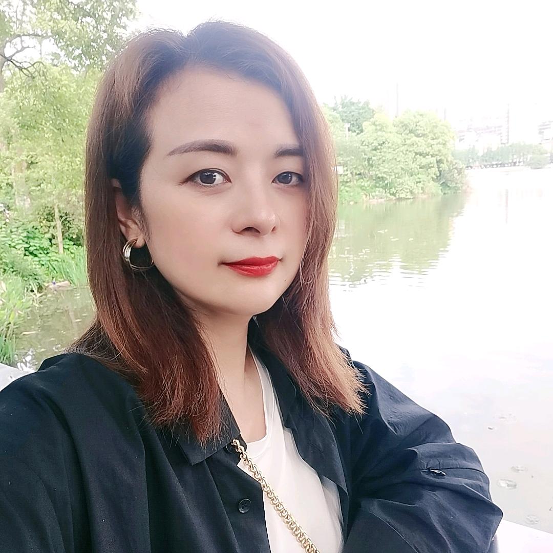 某個女子