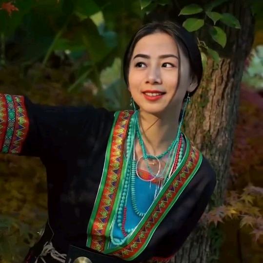 彝州小团团