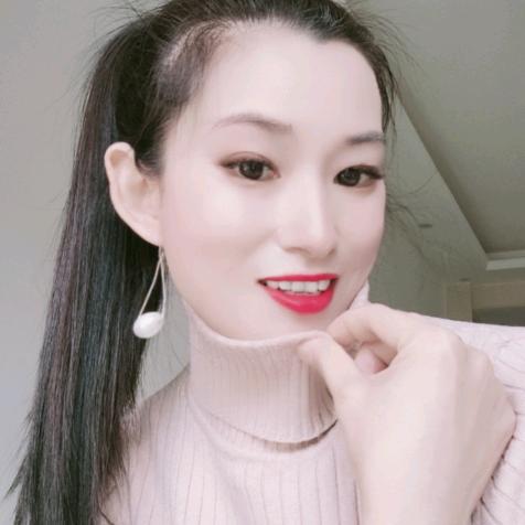 💕爱笑的芳芳