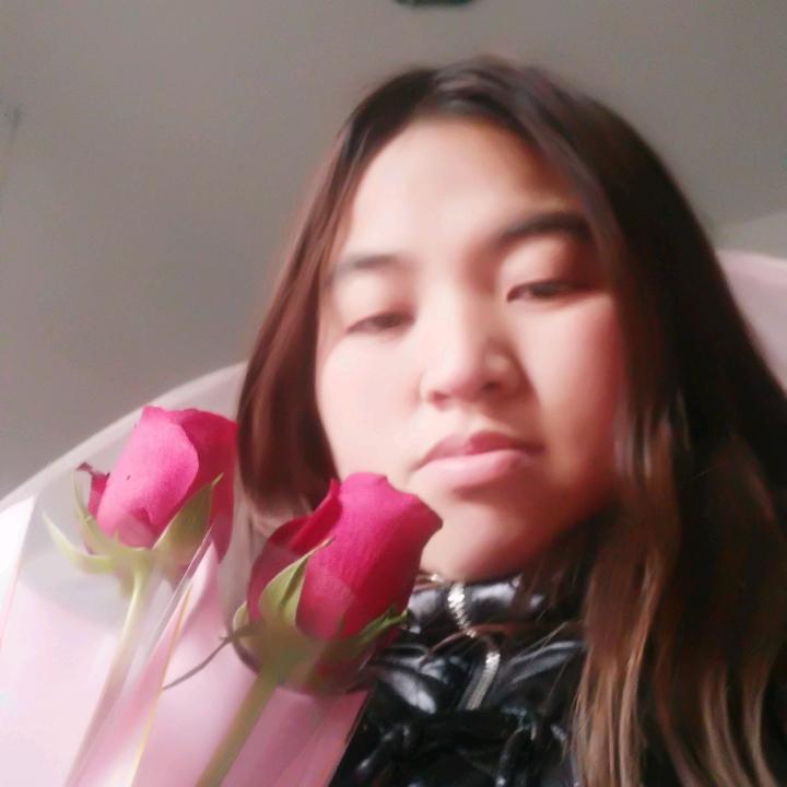 小何妹