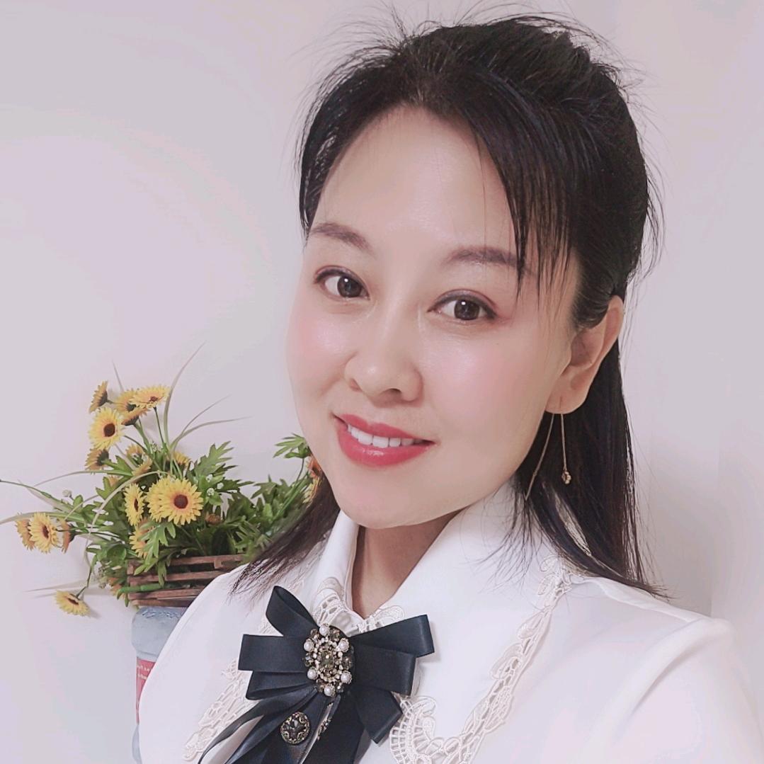 梅子爱美