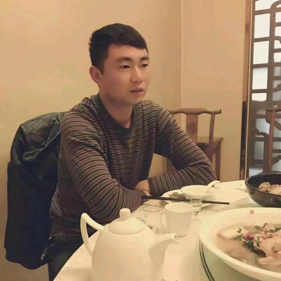 展翅飞翔