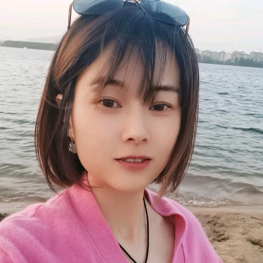 六月的可乐（慧万家装饰）