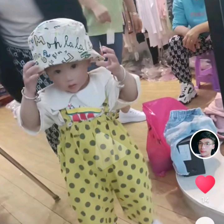 澜艺广告，顶墙设计