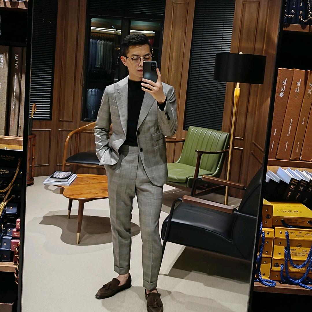 赫澜德西服定制