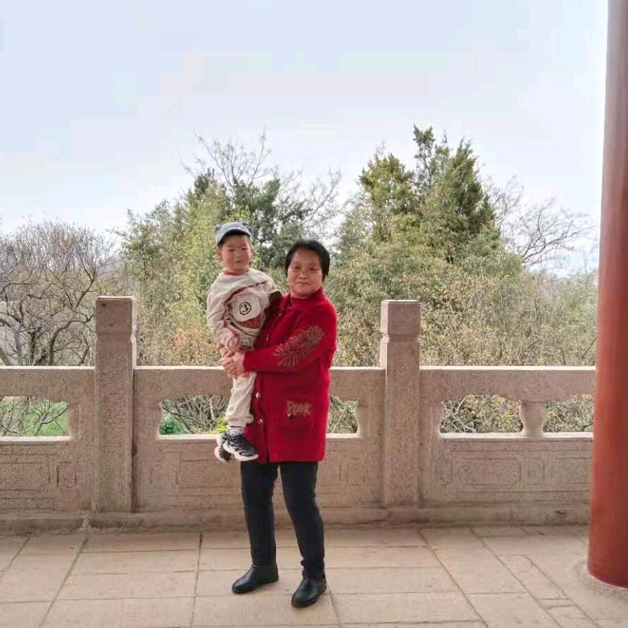 杨敏