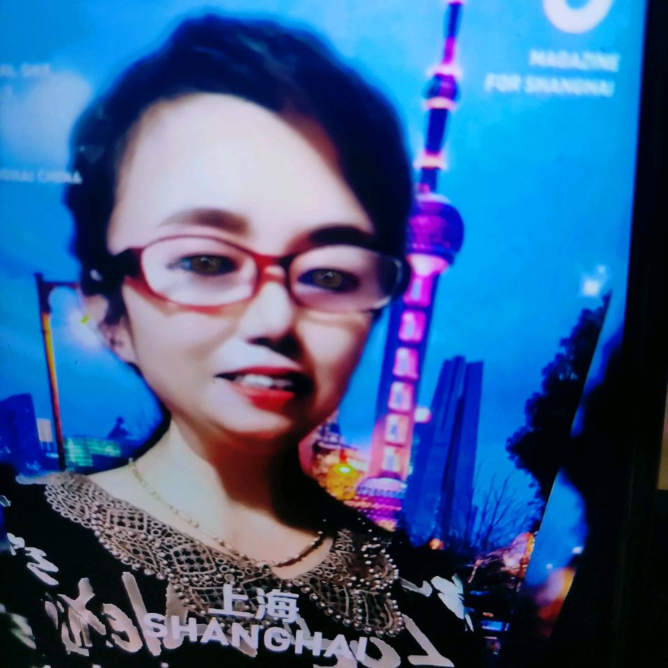 洪玲