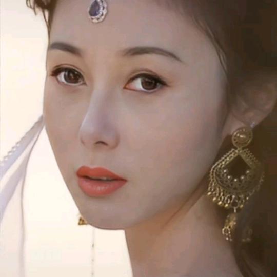 开心笑着等😝🤪