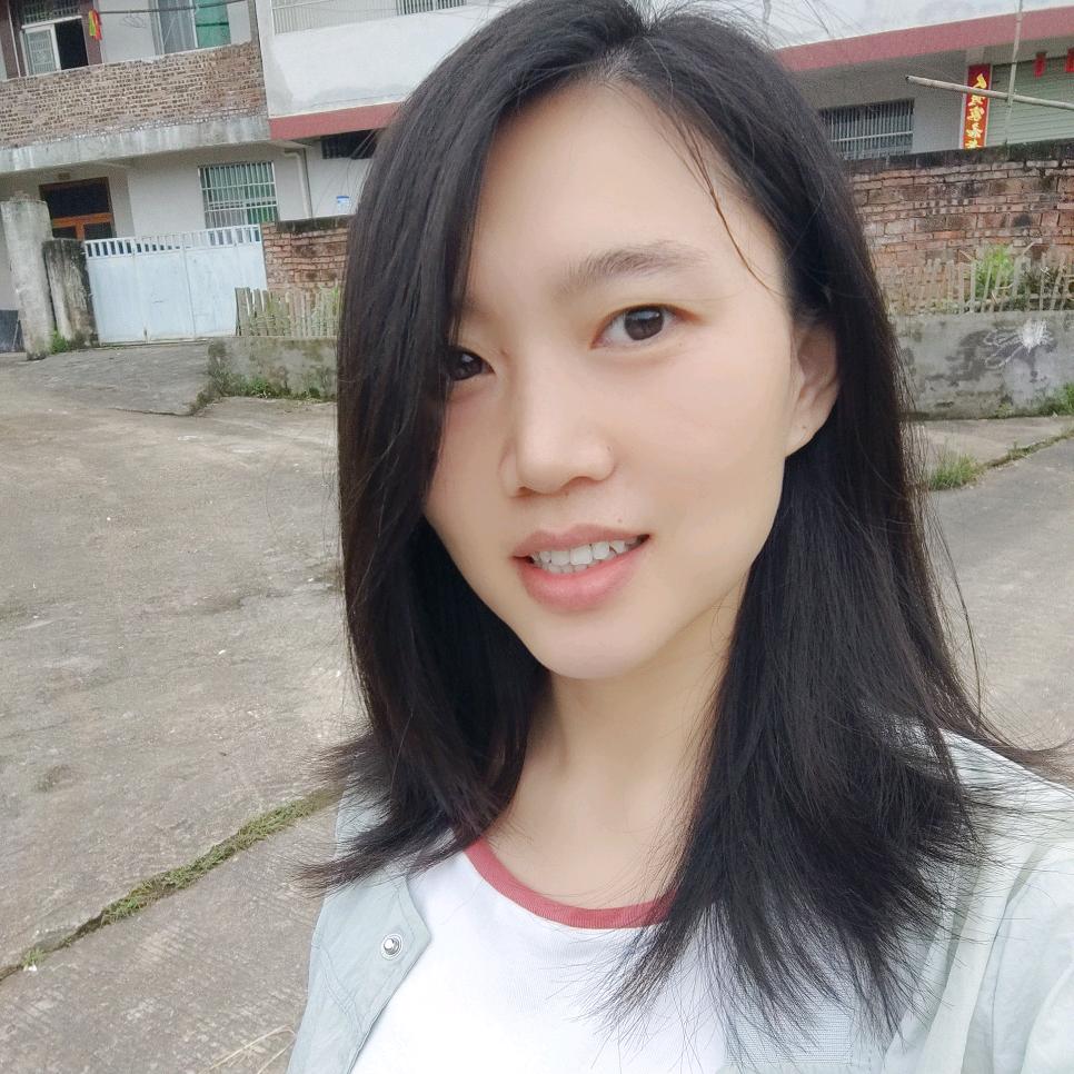 于都买衣服找小华