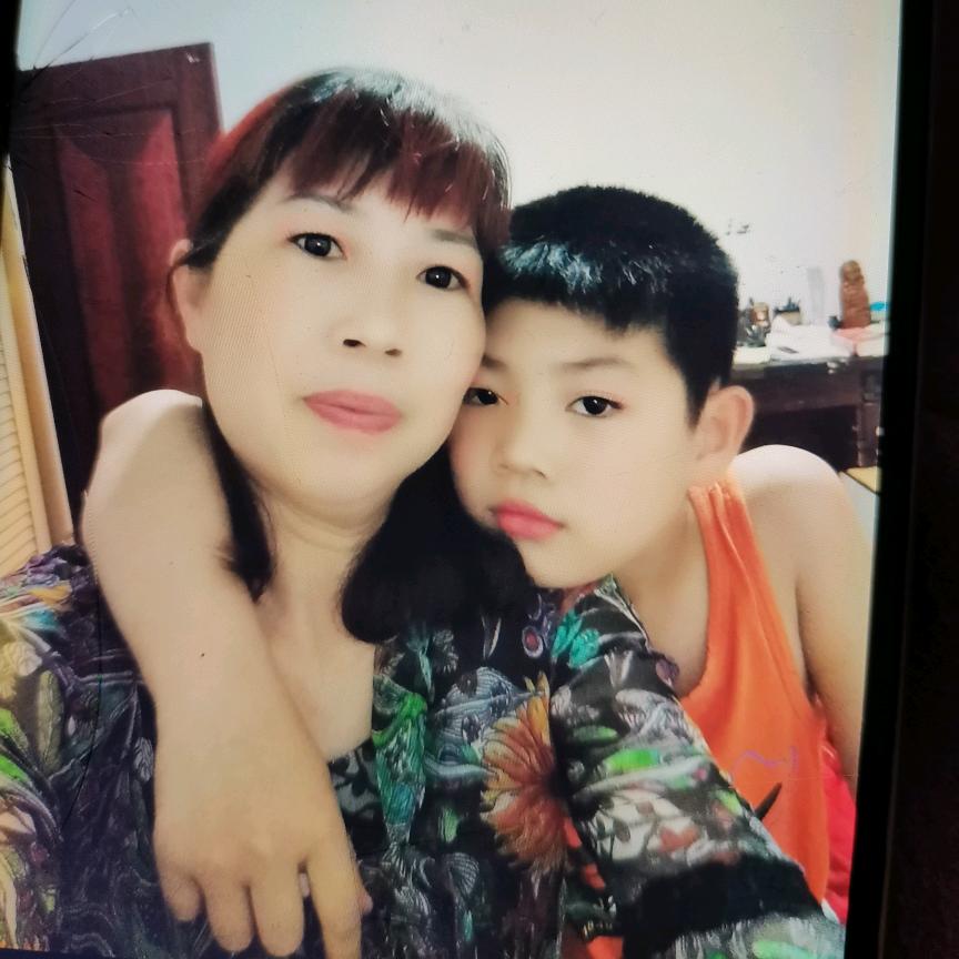 卢亚君
