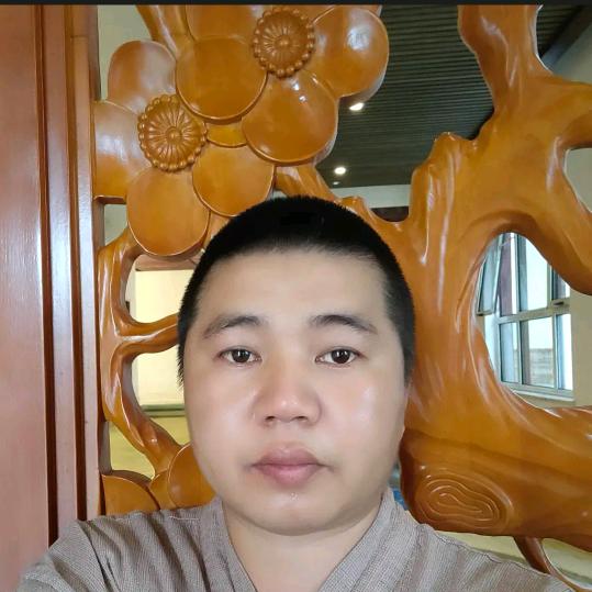 ╰つ我的微笑只给懂的人看