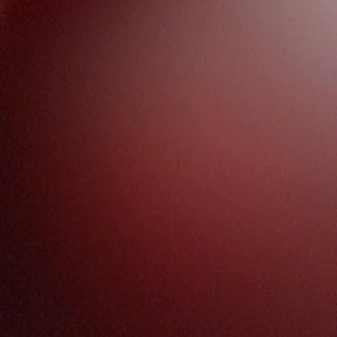 587