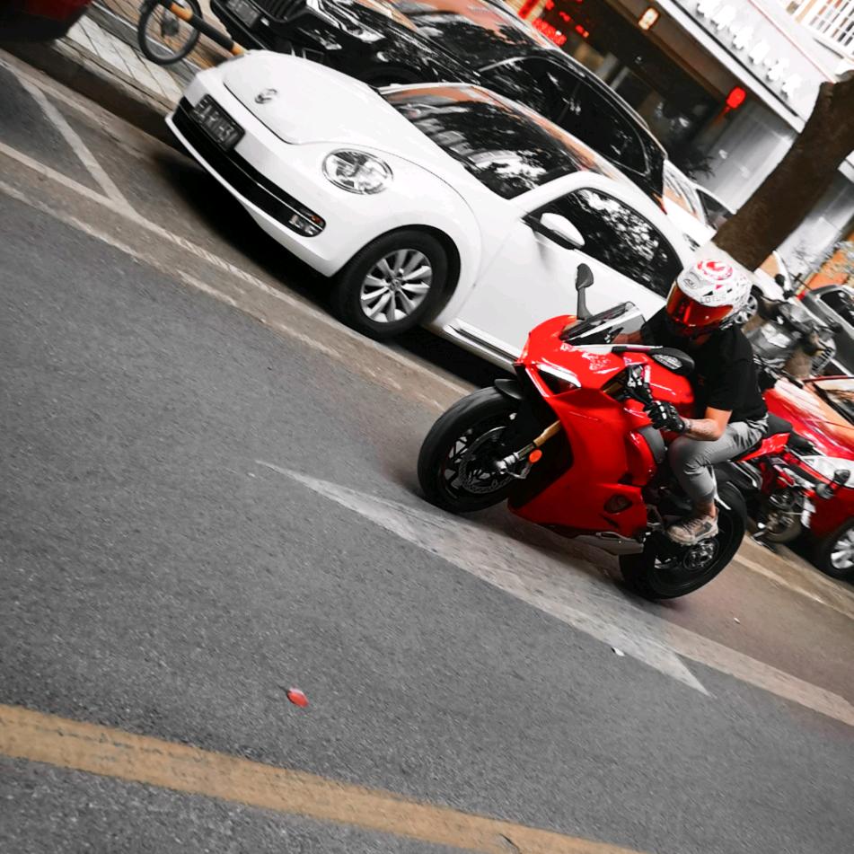 小宇不吃糖   🍧