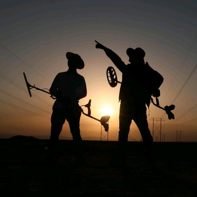 西域灵石陨石工作室