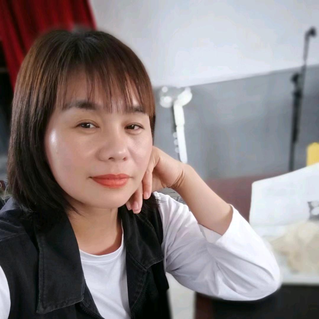安然一笑