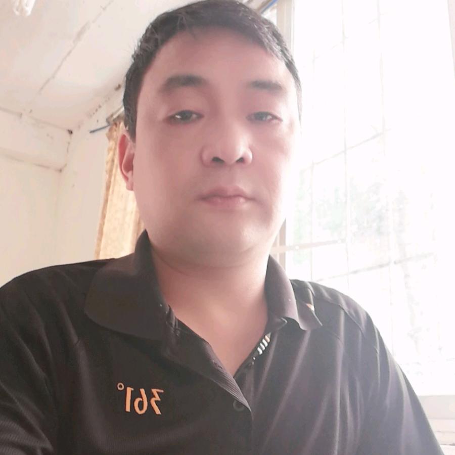 龙哥M